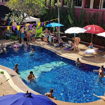Red Brick Hostel Τσιάνγκ Μάι Εξωτερικό φωτογραφία