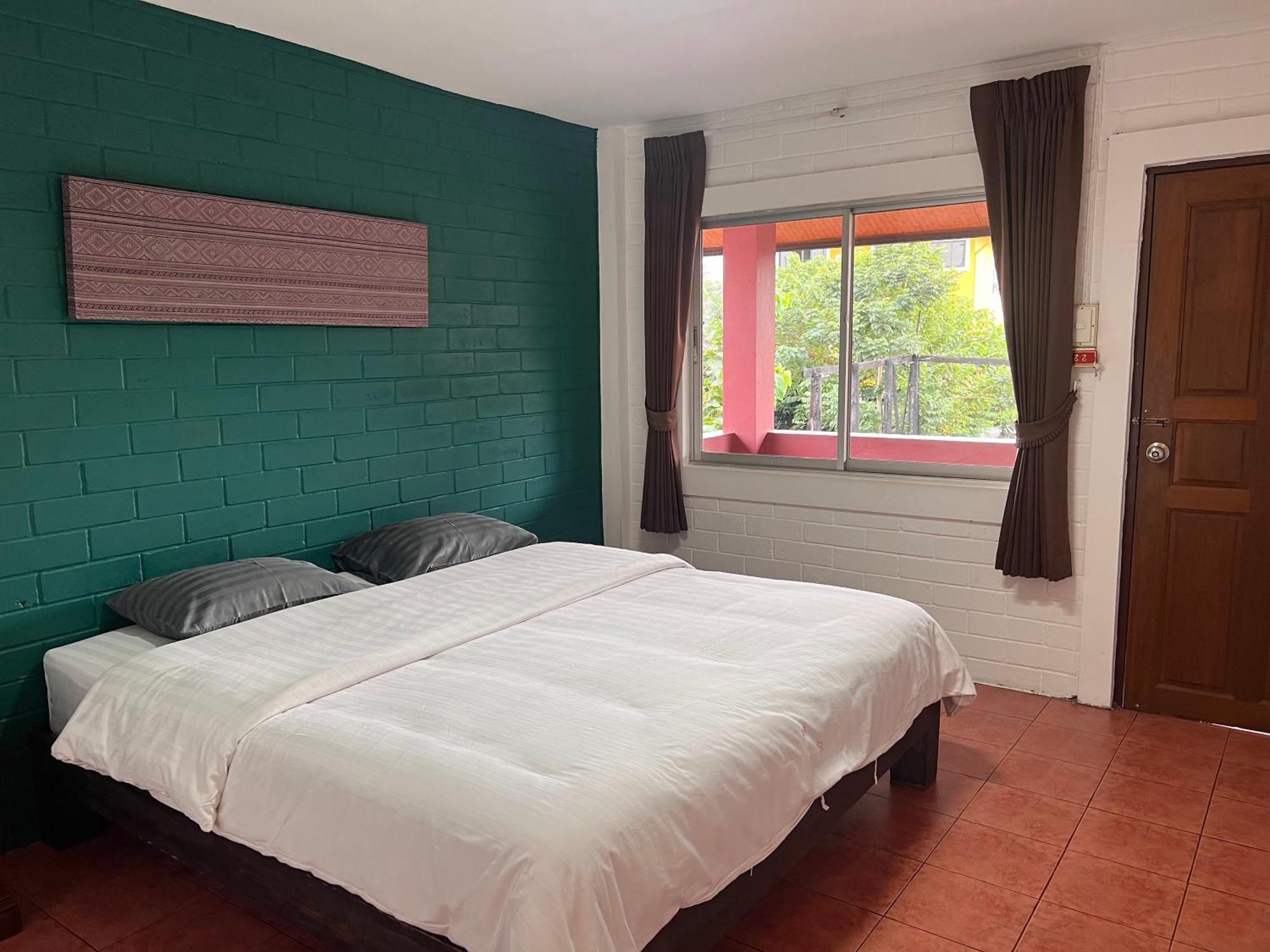 Red Brick Hostel Τσιάνγκ Μάι Εξωτερικό φωτογραφία